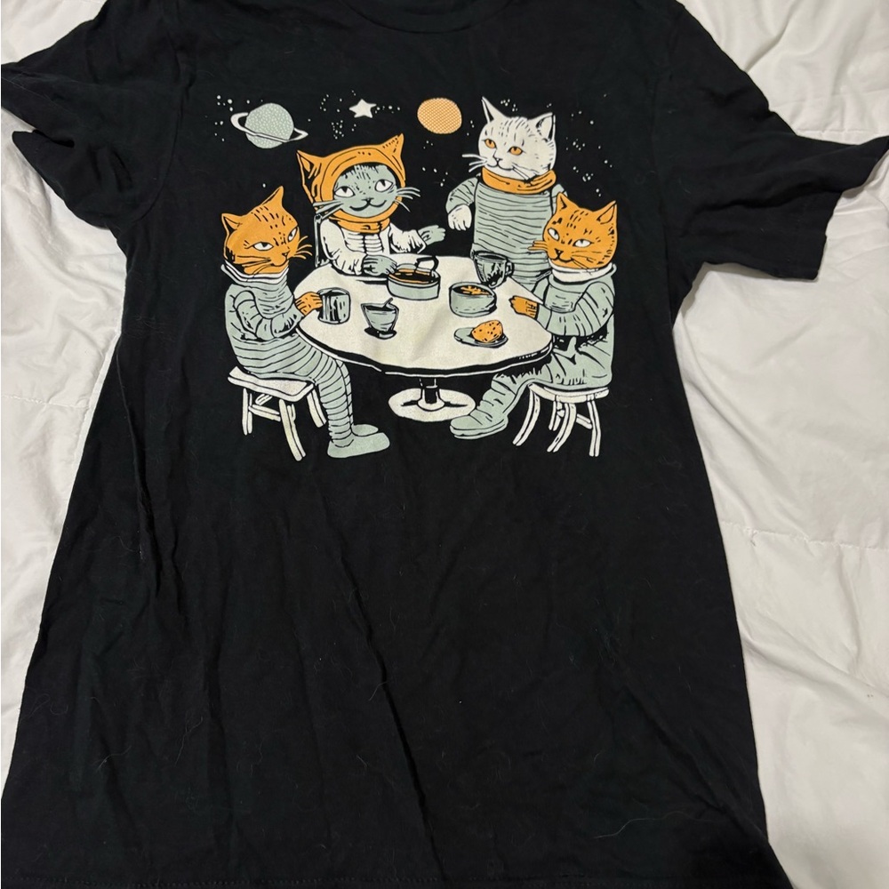 Black Cat Graphic T-Shirt